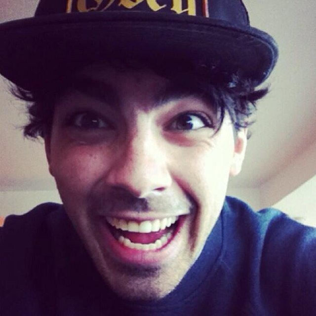 Hello there. I'm Joe, I sing, cook, take pictures, eat, play board games, and fight dragons.