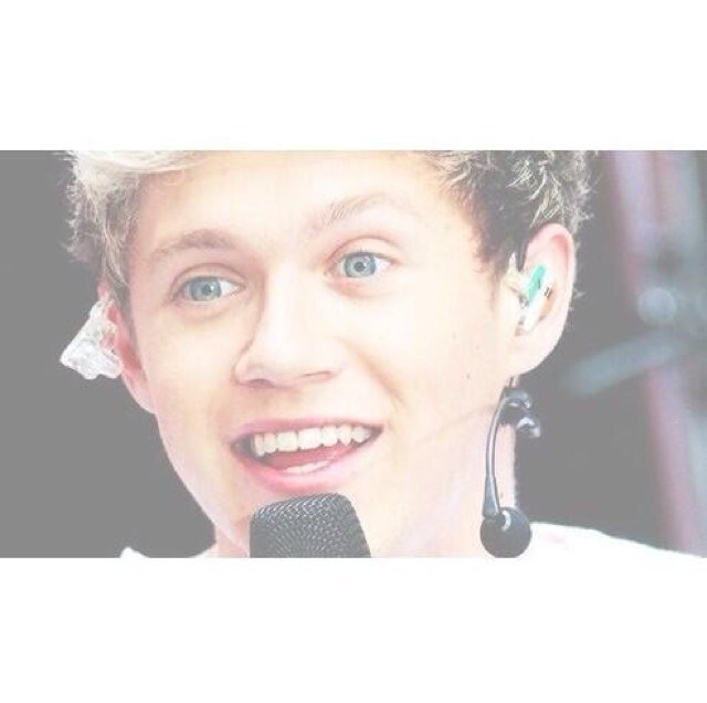 Just another directioner.
Follow me for great imagines haha :)