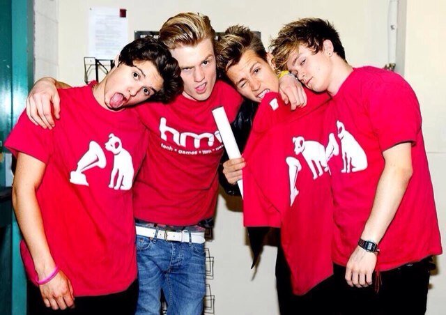 Free follow @TheVampsSecret