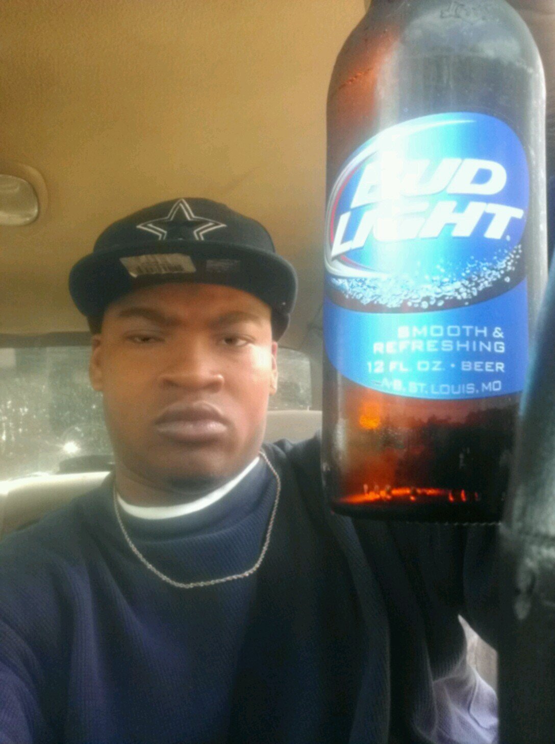if i was a junkie den money will b my fixx cuz a nigga gotta get it er day... #paid #@mbition #hustla