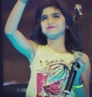 llove you fans❤l am hala alturk this is my nwe account !