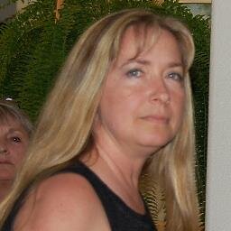 FlowerPatchPam's profile picture. I am a painter, gardener and I blog about them both.  I share my painting tutorials, DIY projects and gardening tips!