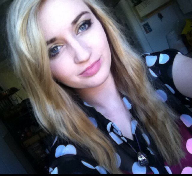 nicoleTEEEHEE's profile picture. I like alot of music so just ask:) and i love questions!! And I LOVE YOU!:)