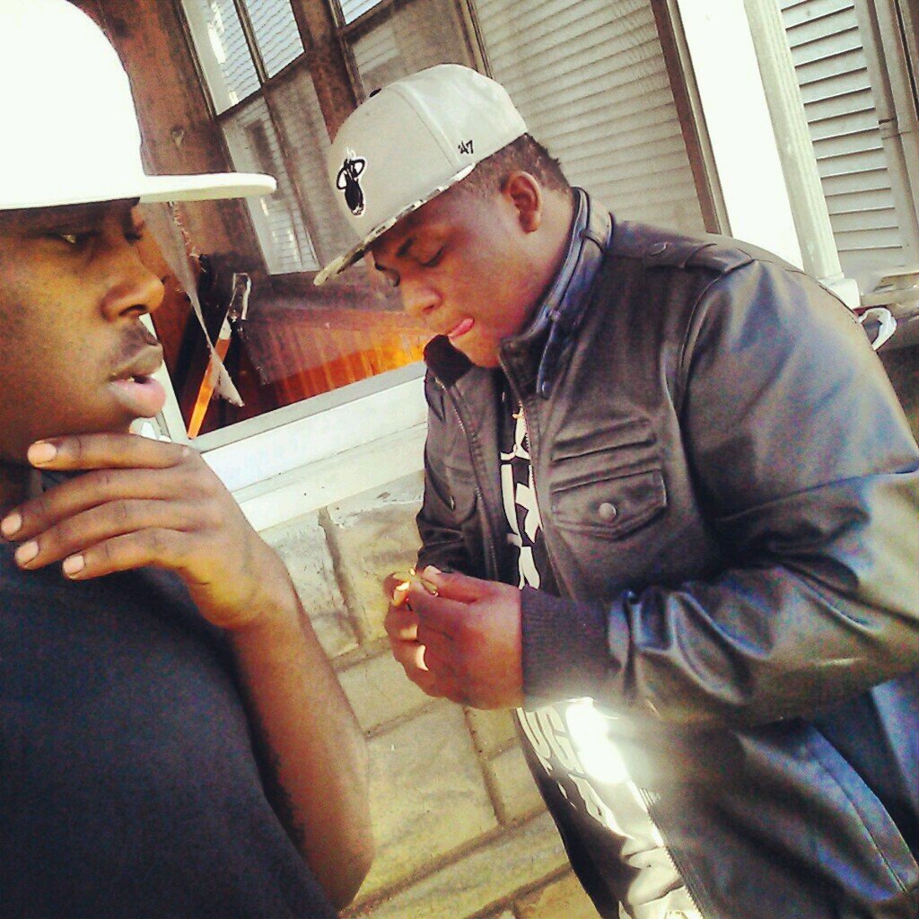IM A SINGER N A RAPPER #TANGGANG #1HUNNA #S/O RAYWEEZY.. FOLLOW ME I FOLLOW BACK.. FIX YA FACE