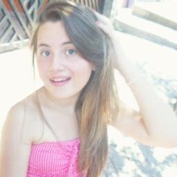 Oi? prazer, ciumenta :') , tenho 14 aninhos  e só *-*. Corra atrás,vale a pena Leandro B. ♥