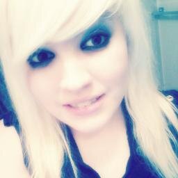 Hi(: I am Kayla. Follow me