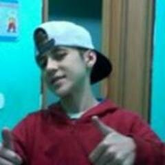 Sou oque deveria ser , nao mudaria nada em mim E nunca desista dos seus sonhos Bjjs
