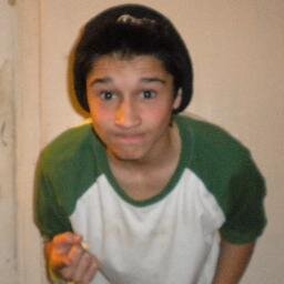 Mi Nombre Es Alexandro Machado, Soy De Uruguay, Y Hago Videos En Youtube Playback's Y Tipo Comedia http://t.co/z3rOtvejpv