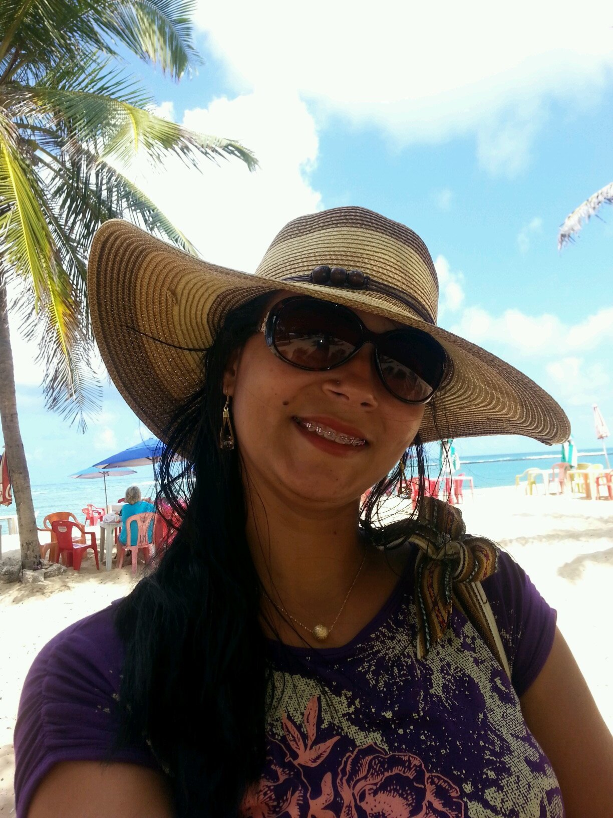 29 anos, casada, 1 filhota,  Gestora Pública por formação e atualmente estudando contabilidade #feliz!
