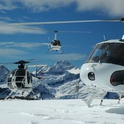 A well established family owned and operated business offering a range of scenic helicopter flights and personalised tours.