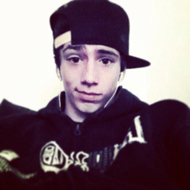 Do que adianta falar sobre mim se você vai me julgar pela foto?