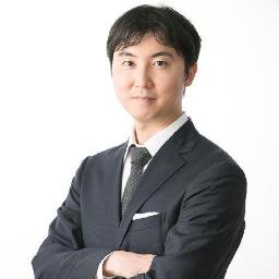 株式会社ファーストストラテジー代表　
自分は、何者にもなれなかったので、自分を追求して生きている方が「らしく」生きていけるためのサポートをしています。
