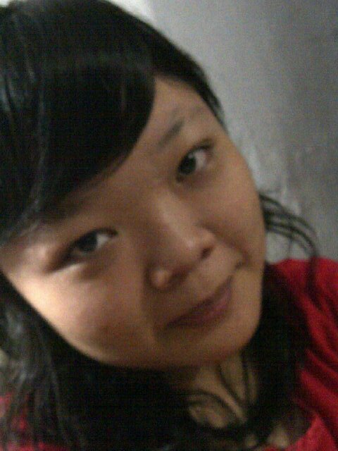 I like to read novel, comic, listening to music, etc...