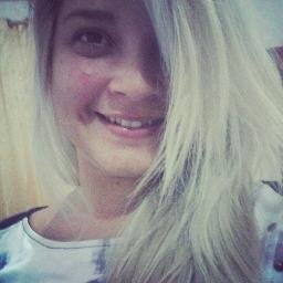 Não vire a pagina, rasgue-a. Você pode ficar com saudades e ler novamente.