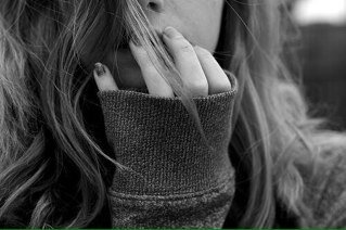 لسنا لأحد ؛ نحنُ للہ ثم لأنفُسنا فَ السعادة لا تتوقف عند أحدهم فَ وحده اللہ يكفينا لنكون بخير