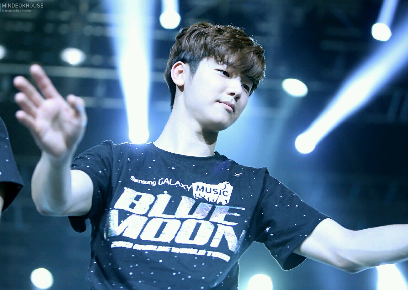 [MiNhyUK :히바리&디노ฟลอผมมาสิครับ (ฟลอมาฟลอกลับ) ผมเป็นมิตรกับสิ่งแวดล้อมนะครับ (?)] HAriDeZ HoST CluB
