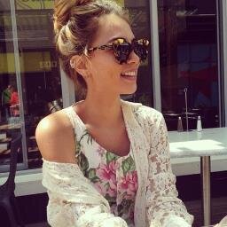 dutch - everyday clothes, shoes, make up, hair & more.