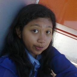 sederhana, selalu ceria, dan selalu hidup apa adanya :D,,,, follback just mention okee ;D