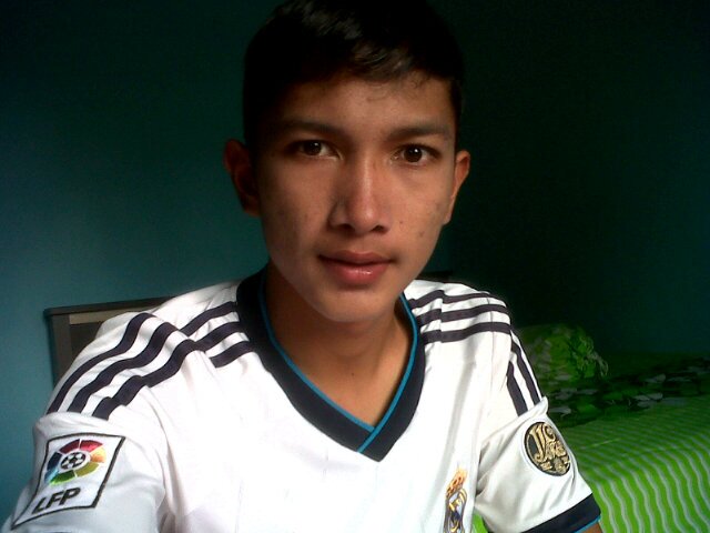 AzmiPoetra's profile picture. 