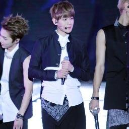 สวัสดีฮ่ะ ♡ | Byun Baekhyun | มาคุยกันเถอะที่รัก หมาน้อยตัวนี้เชื่องนะ บ๊อก! ผมไม่ใช่คนหล่อ..แค่เป็นคนที่หล่อมากๆแค่นั่นเองฮ่ะ ♥