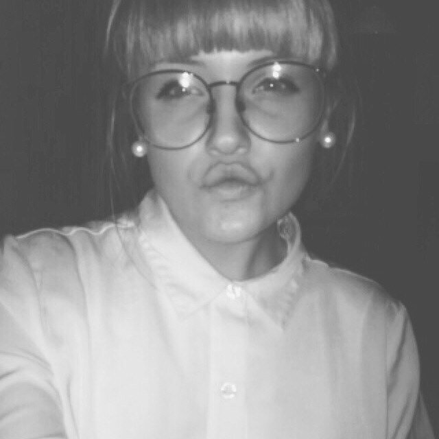 Dinakristin's profile picture. 