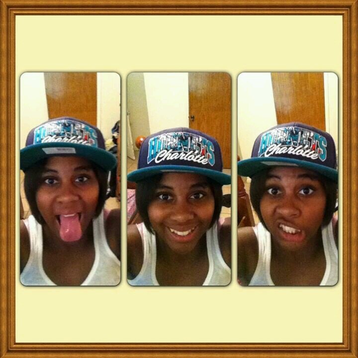 Fuckk Friendds Dey Aint Real Dey All Fakee Asf But Anyways Follow Me (: