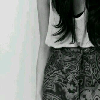 zainab_071's profile picture. 