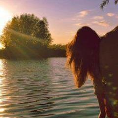 EszT22's profile picture. 