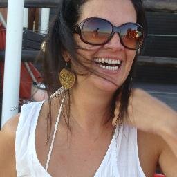 Jornalista, assessora de comunicação do Sindaspi/SC, quero um mundo justo, sustentável e que garanta condições dignas a tod@s!
