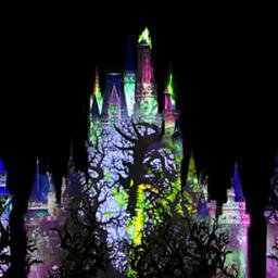 Disneyland siempre fue bonito desde fuera ¿Te atreves a observar el horror de vivir en él? Pjs femeninos cerrados por el momento ¡MENCIÓN O MD! 5/10/2013