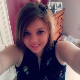 hey am beth ;) The #DreamTeam :D (shezbee Mandan becky sam and charlie)