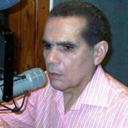 Locutor desde hace un tiempito. Nacido en Baní. Con esposa, hijos y nietos.