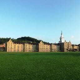 More European castle than American hospital, this former insane asylum offers customized tours. e.g. Civil War, Asylum history and the Paranormal