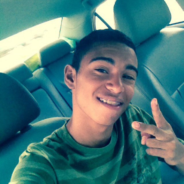 E com muita disposição, eu mesmo trilhei meu caminho. Lado a lado eu sigo com Deus e nunca estarei sozinho! ''I belong to jesus''. ♥