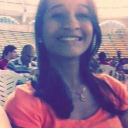 Mas eu sou como uma oliveira que floresce na casa de Deus; confio no amor de
Deus para todo o sempre. Salmo 52:8