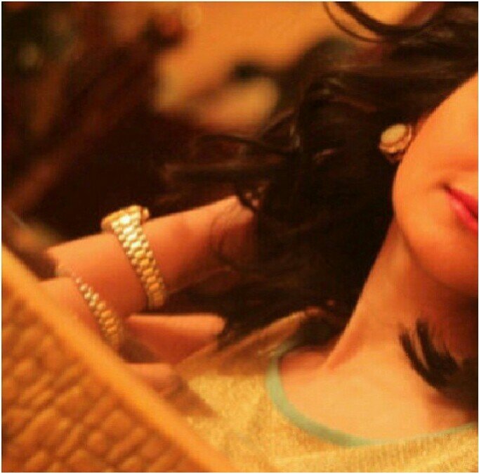 Wolww's profile picture. Woman who eats and mixes up most crucial words. I have an affinity for red lipstick.I like books which make me cry.Always jet-lagged.