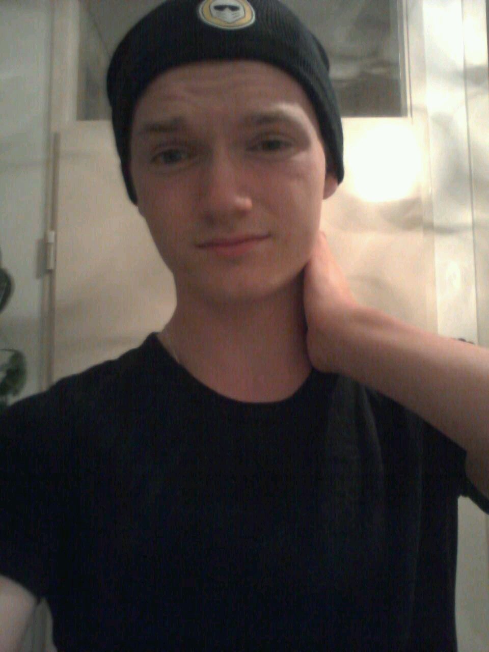 YOLO // STEENTJE @KARMACOMESBACK_ // KASTOE
