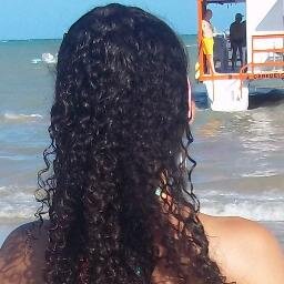 Geh Fontes, Graduação em Letras, Pós-Graduação em Linguística, 24 anos, Casada!!