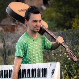 💆🏼‍♂️Musico Tecladista, Compositor melodico.
🎤🎧🎼🎹🎷🎺🎸🎻 ♨Componer para Tí y que mi único público seas Tú, no lo cambio!♨ 🎻🎸🎺🎷🎹🎼🎧🎤💆🏼‍♂️🧘🏼‍