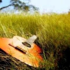 eu sou marcel gosto muito de musica sertaneja meu sonho e mostrar pra todos o meu talento e sou um otimo amigo e adoro futebol