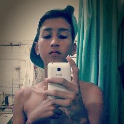 um sonhador :$ sigo se me mencionar ;*