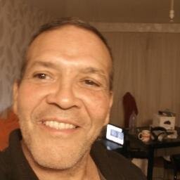 singer/musician/ songwriter. i follow back all involved in music.