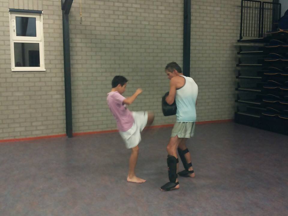 kickbox 2x weeks | Harm Smeenge | Indonesisch Zijn!!!