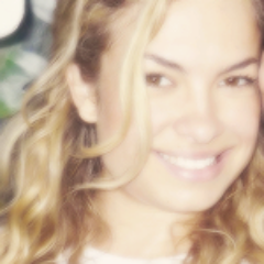 Teu sorriso me faz sorrir  @Lua_Blanco /                                              Since: 27/06/13
