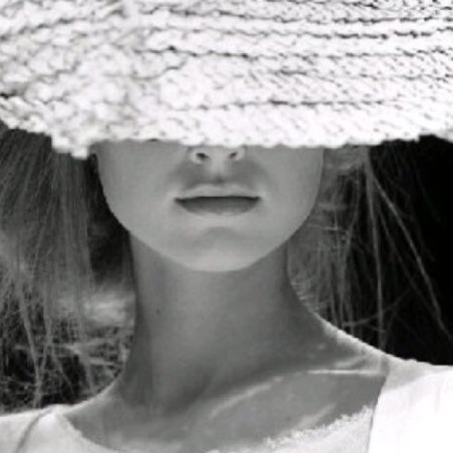 afrah686's profile picture. اللهم اني اعوذ بك من دنيا تخلو من امي وابي  وزوجي واخوتي وصغاري❤️