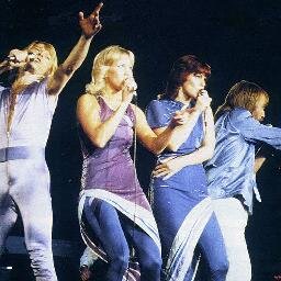 I 💖 ABBA, The Who, Haircut 100 & Kajagoogoo. I 💘 my dogs 🐾 Minnie 🐾 Tiffany 💜🐕💜🦮💜🐩