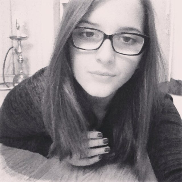If you follow me, I will follow back 100%! Hungarian girl❤ | 14 years old |