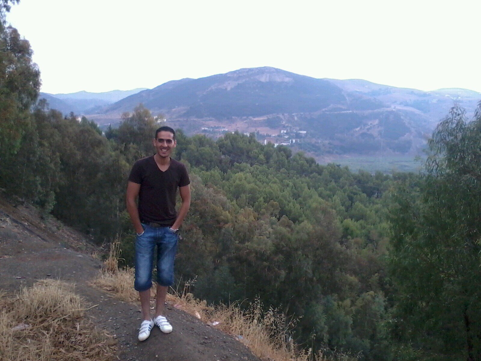 taharr16's profile picture. vive bladi