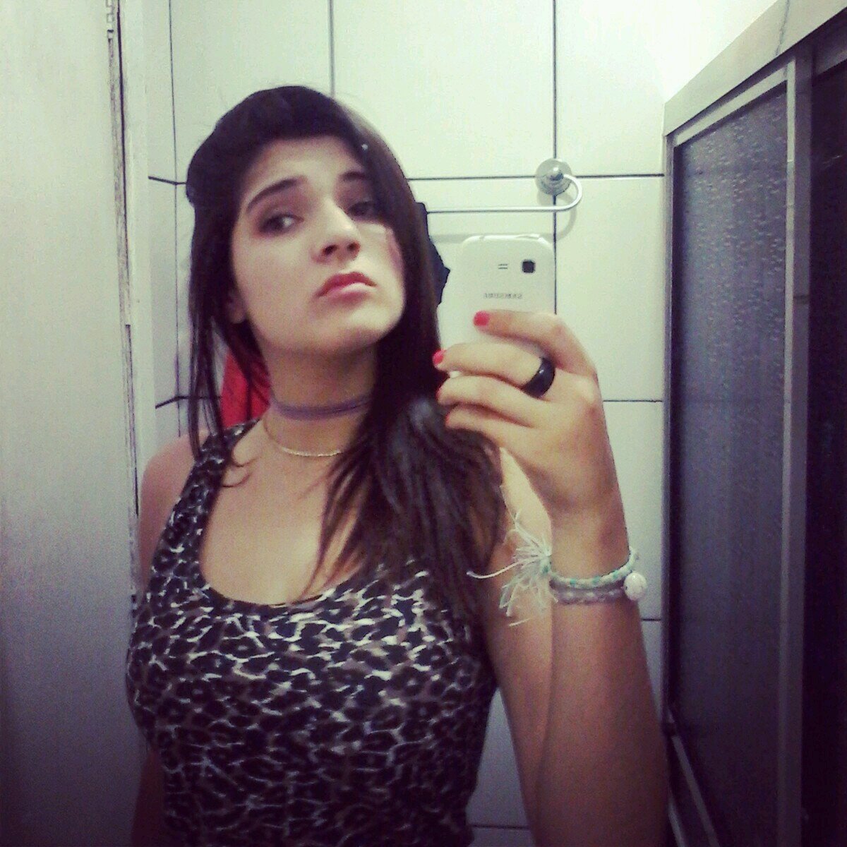 Viva a vida, seja feliz e não se importe com o que os outros vão dizer de você.