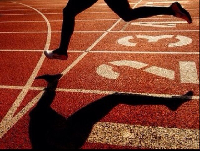 Running quotes and the truth about it... IT ROCKS... And sucks!!!. Ask me questions at http://t.co/DpoCKjYHAS! Ps I dont care